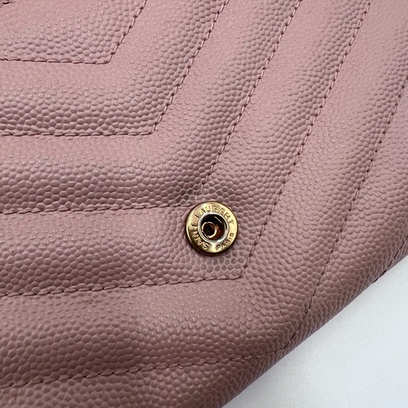 ♥️🌹YSL matelasse long envelope flap wallet🌹♥️ - Picture 12 of 15